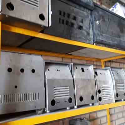 باکس فلزی اینورتر جوش _ DB-11001 - تصویر 2